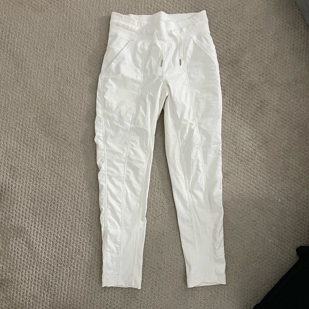 Lululemon pants! - Picture 5 of 10